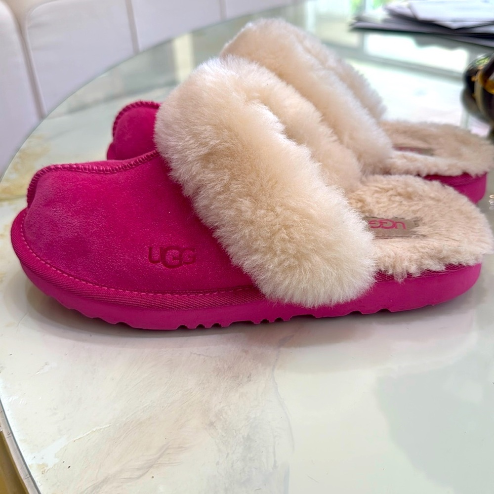 UGG Fuchsia and Cream Kids Slippers